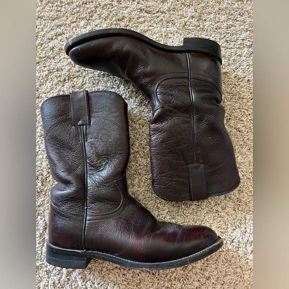 Women’s burgundy mid calf western boots by Justin’s size 6B - Picture 1 of 8